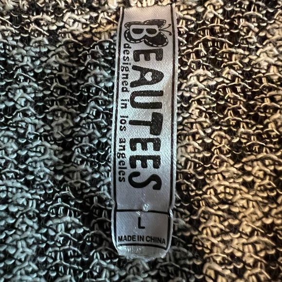 3/$15 BEAUTEES Lace Open Cardigan - Picture 3 of 3